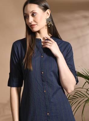 Women blue cotton katha & trim work kurta bottom set 4