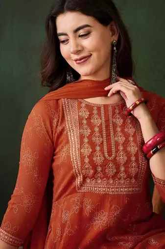 Orange georgette print with thread embroidery work kurta pant set