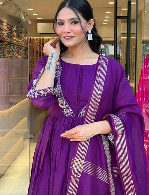 Purple chinon heavy thread embroidery work kurta pant set 3