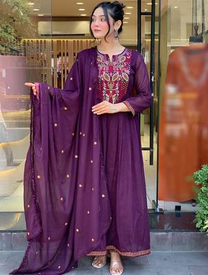 Wine viscose chanderi heavy thread embroidery work kurta pant set 1