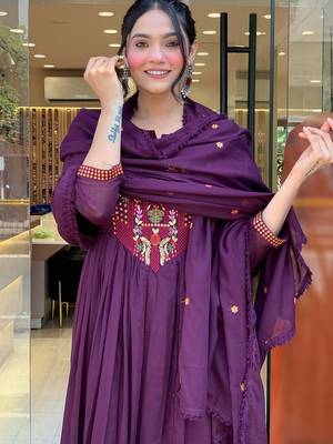 Wine viscose chanderi heavy thread embroidery work kurta pant set 3