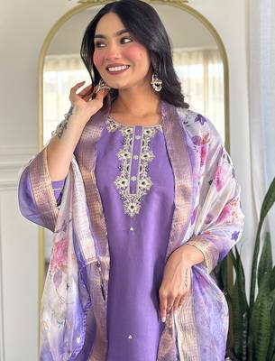 Lavender rayon heavy thread embroidery work with printed dupatta kurta pant set 4