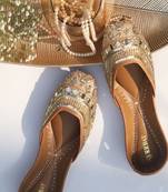 Gold mirror embroidered leather juttis