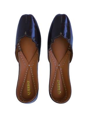 Blue solid leather juttis 1