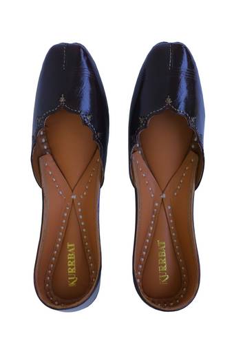 Blue solid leather juttis