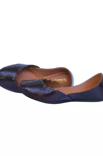 Blue solid leather juttis