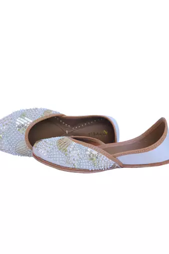 White sequin embroidered leather juttis