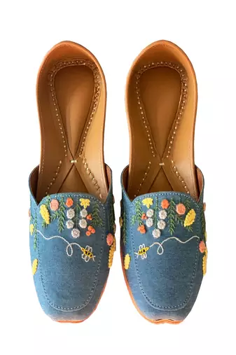Blue floral embroidered Denim juttis
