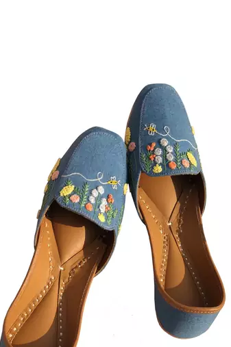 Blue floral embroidered Denim juttis