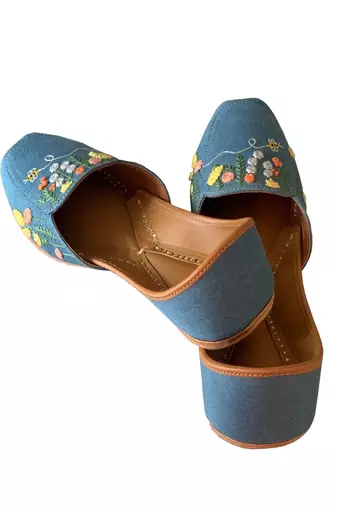 Blue floral embroidered Denim juttis