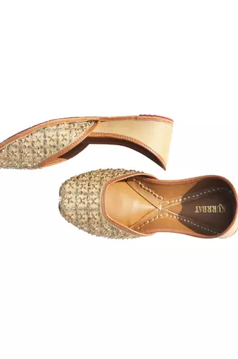 White embroidered leather Sandals