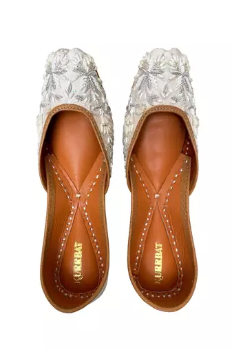 White floral embroidered Leather juttis