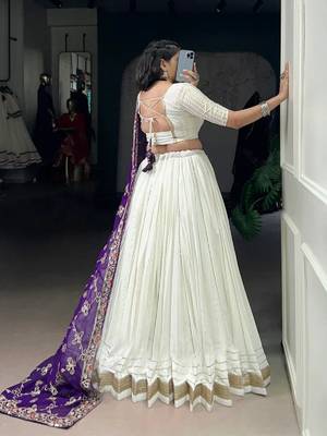 Off- White Lehenga choli with embroidered dupatta 2