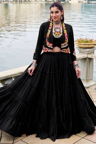 Black Color Gamthi Work With Cowrie Touch Up Rayon Co-Ord Set
