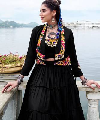 navratri Black embroidered lehenga Set 2