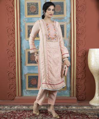 Peach embroidered silk straight cut kurta 3