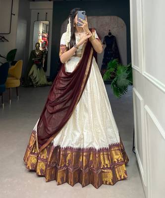 off white half saree with maroon dupatta 4