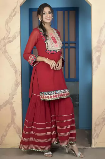 Maroon embroidered georgette straight cut kurta