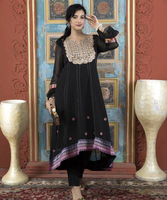 Black embroidered georgette asymmetrical kurta 1