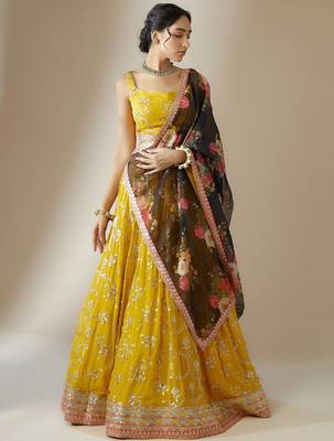 Yellow zari Embroidered Lehenga Set 3