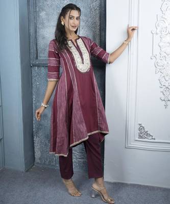 Maroon embroidered silk a line kurta 4