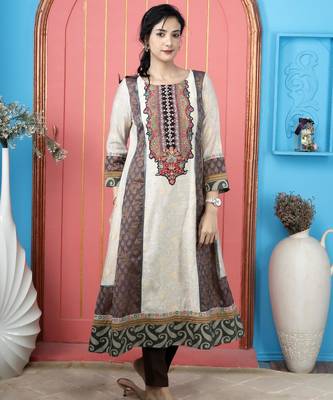 Beige embroidered silk kurta 3