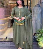 Mehendi chanderi silk heavy thread embroidery work kurta pant set