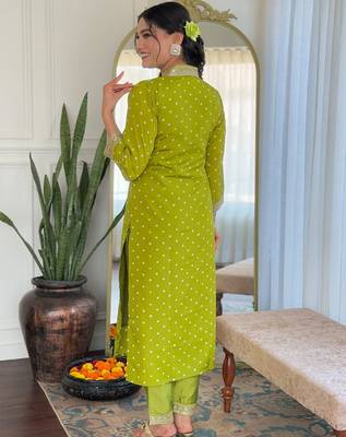 Lime muslin silk print with thread embroidery work kurta pant set 3