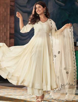 Cream vichitra silk heavy thread embroidery work on sleeve kurta pant set 2