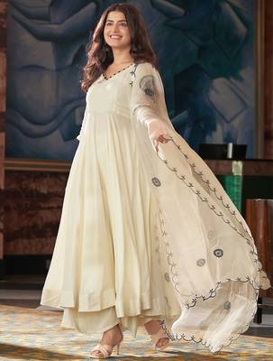 Cream vichitra silk heavy thread embroidery work on sleeve kurta pant set 3