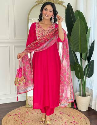 Rani pink viscose blend heavy thread embroidery work with printed dupatta kurta pant set 2