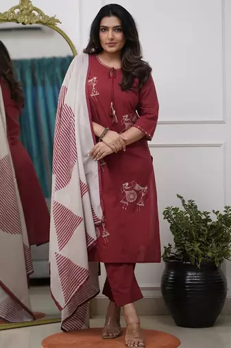 Maroon pure silk heavy thread embroidery work with printed dupatta kurta pant set