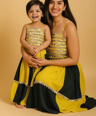 Navratri Mother Daughter Lehenga Set with mirror work. 1