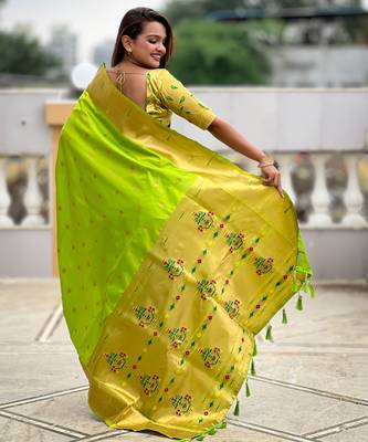Parrot green paithani silk blend woven jacquard zari ethnic saree 2
