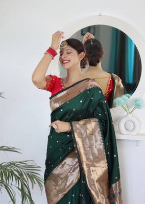 Green paithani silk blend saree with festive looks 3