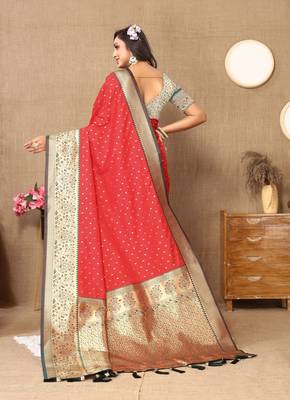 Red soft silk blend ethnic weaving jacquard partywear heavy saree 2