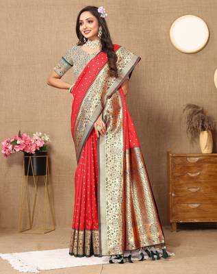 Red soft silk blend ethnic weaving jacquard partywear heavy saree 4
