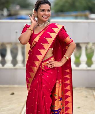 Pink sophisticated paithani silk blend woven jacquard meenakari saree 3