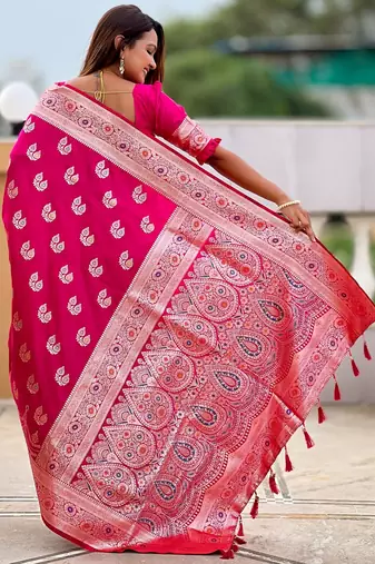 Pink faux banarasi silk blend saree with woven jacquard ethnic style
