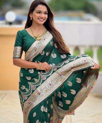 Green faux banarasi silk blend saree with woven jacquard ethnic style 3