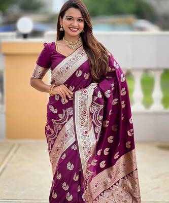 Magenta faux banarasi silk blend saree with woven jacquard ethnic style 3