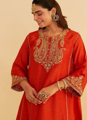 Orange embroidered silk kurta set 4