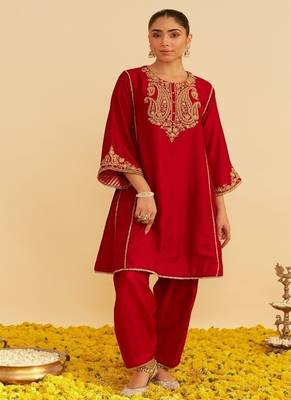 Red embroidered silk kurta set 1