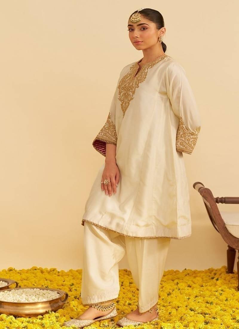 Ivory embroidered silk kurta set