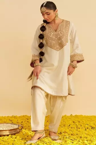 Ivory embroidered silk kurta set