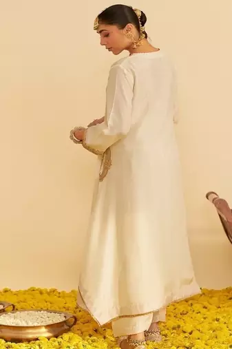 Ivory embroidered silk kurta set