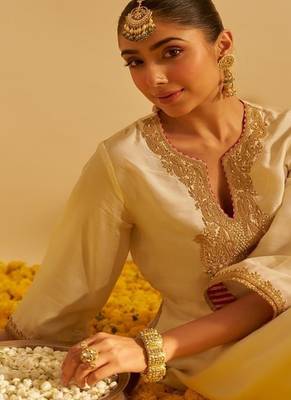 Ivory embroidered silk kurta set 4
