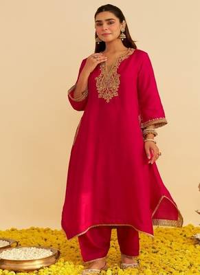 Hot pink embroidered silk kurta set 1