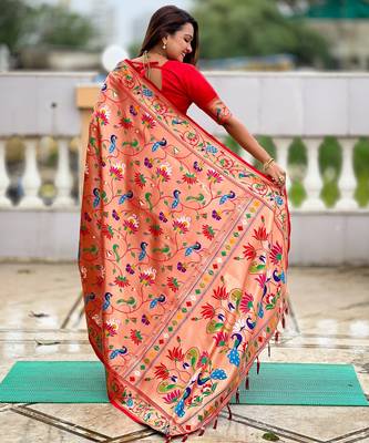 Red kanjivaram silk blend woven graceful partywear saree 2