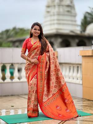Red kanjivaram silk blend woven graceful partywear saree 1
